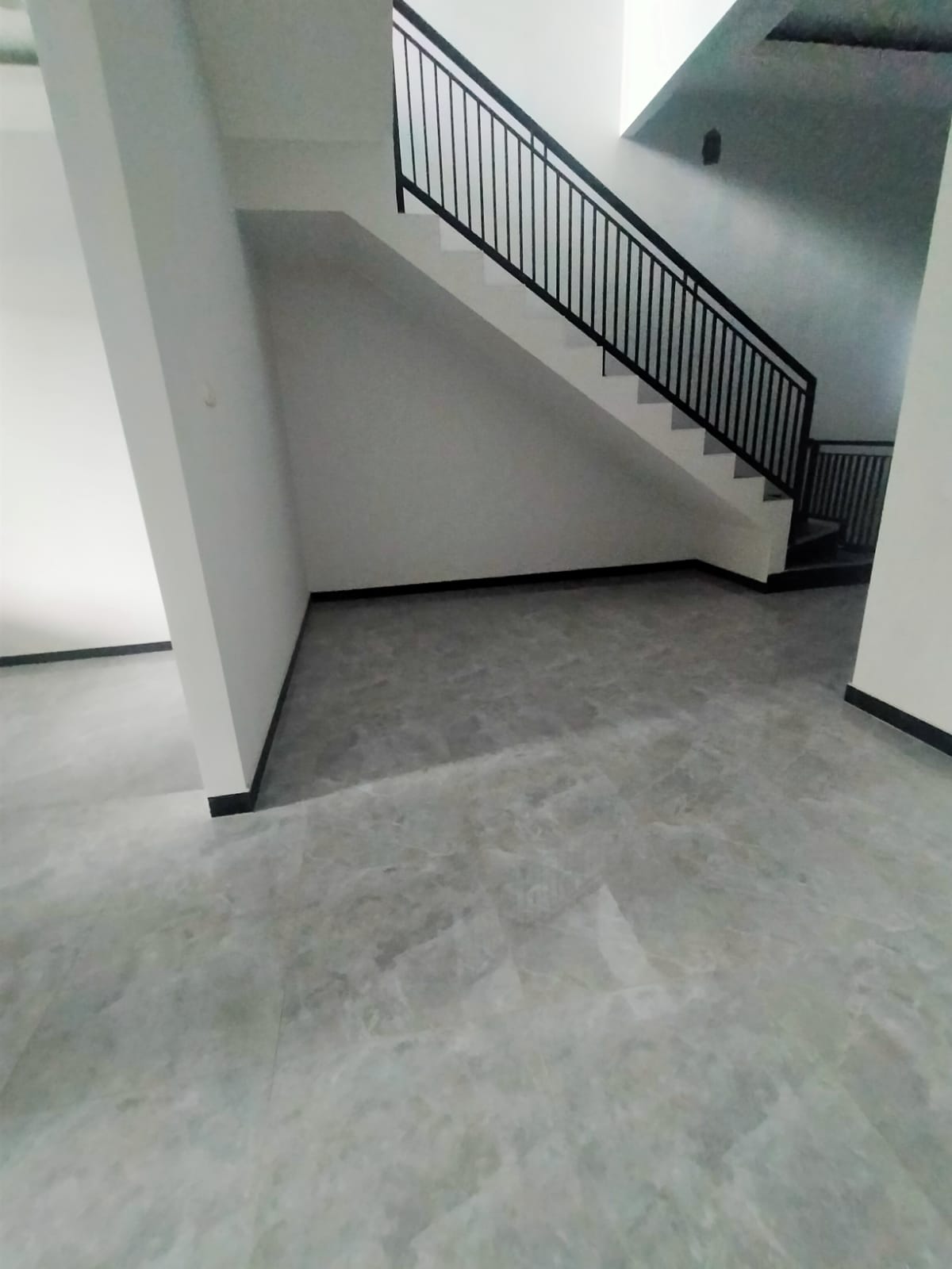 Dijual Rumah Baru Wilayah Surabaya Selatan - Thumbnail 2