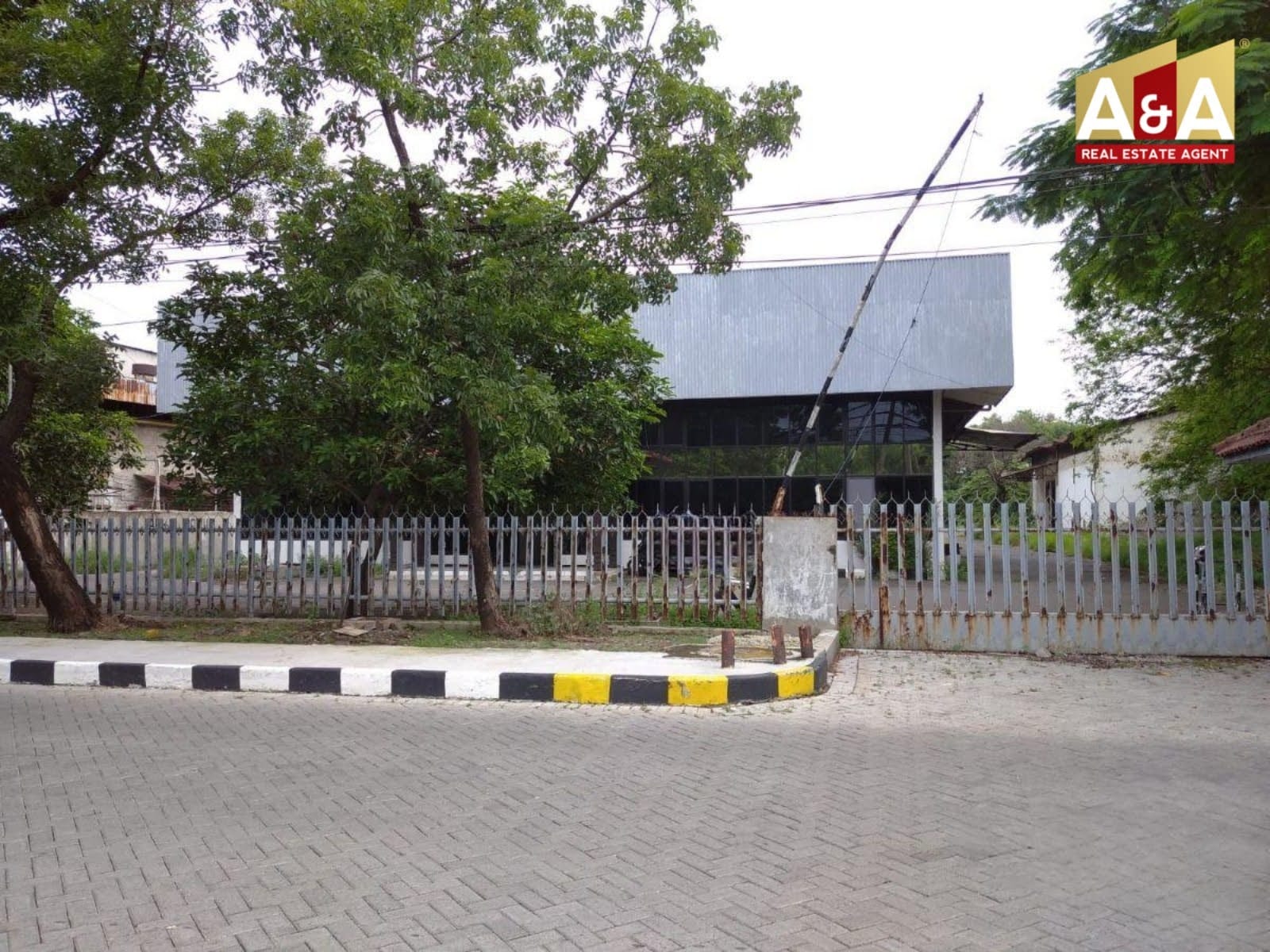 Dijual/Disewakan Gudang Lokasi Surabaya Timur - Image 1