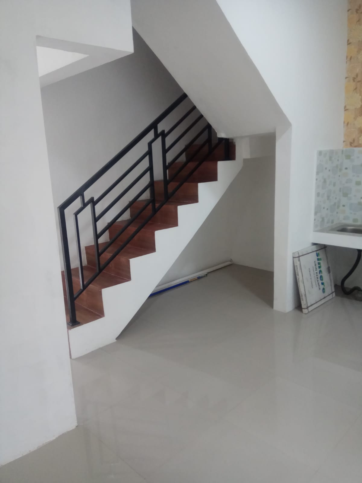 Dijual Rumah Baru Lokasi Strategis Rungkut Menanggal Surabaya Timur - Thumbnail 4