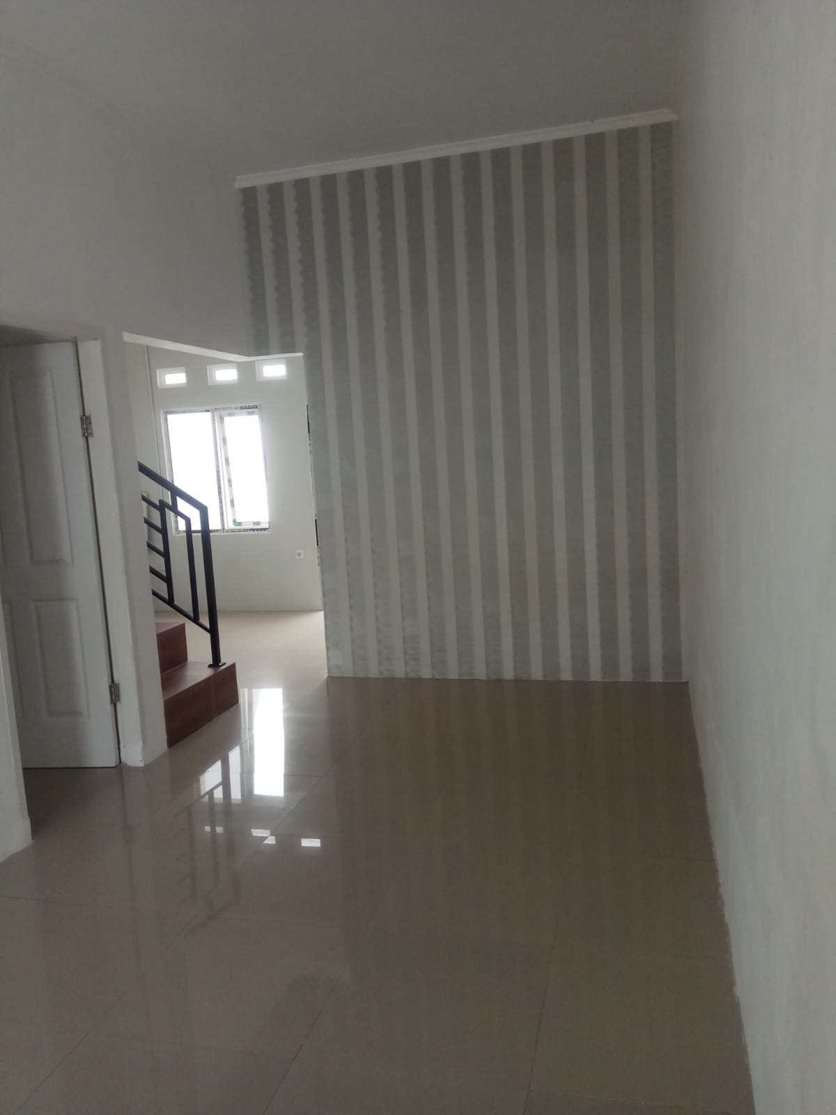 Dijual Rumah Baru Lokasi Strategis Rungkut Menanggal Surabaya Timur - Thumbnail 2