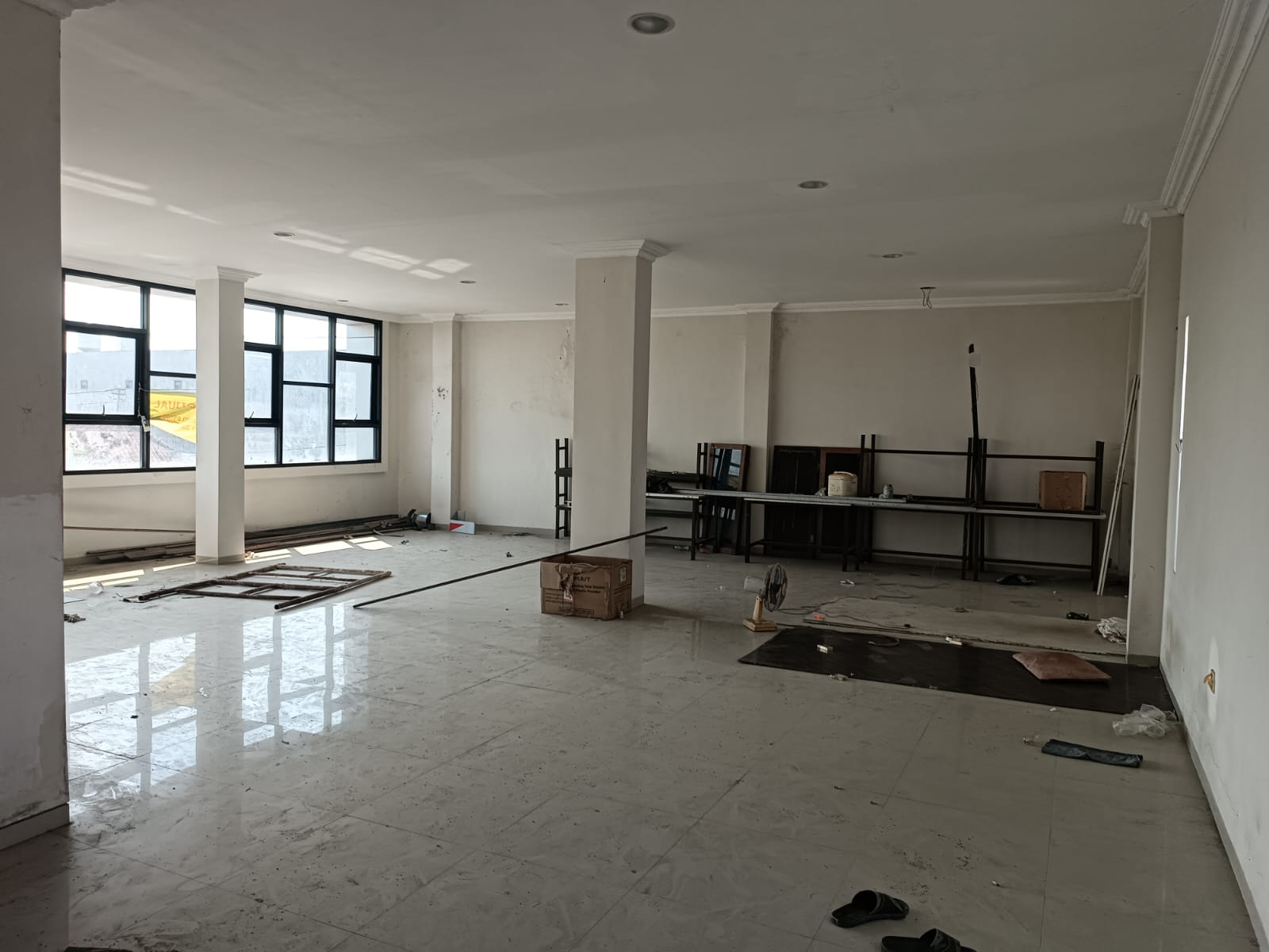 Disewakan Bangunan Wilayah Raya Lontar Surabaya Barat - Image 1