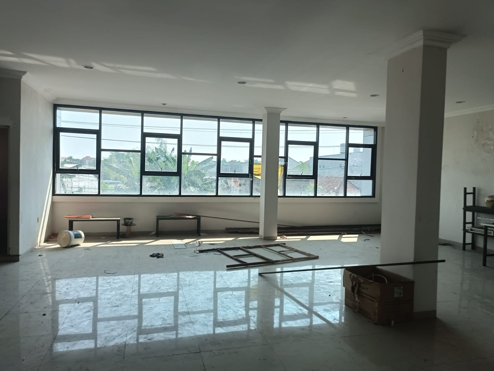 Disewakan Bangunan Wilayah Raya Lontar Surabaya Barat - Thumbnail 2