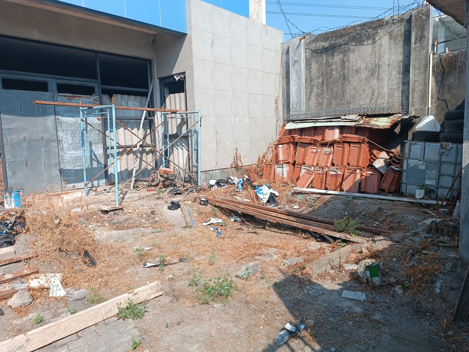 Disewakan Bangunan Wilayah Raya Lontar Surabaya Barat - Thumbnail 3