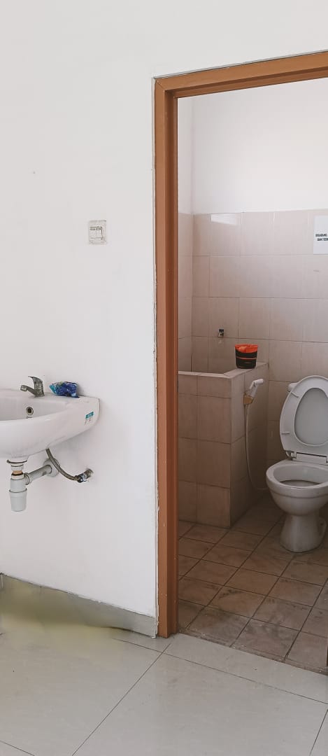 Disewakan Ruko Siap Huni Lokasi Strategis di Rungkut Madya Surabaya Timur - Thumbnail 2