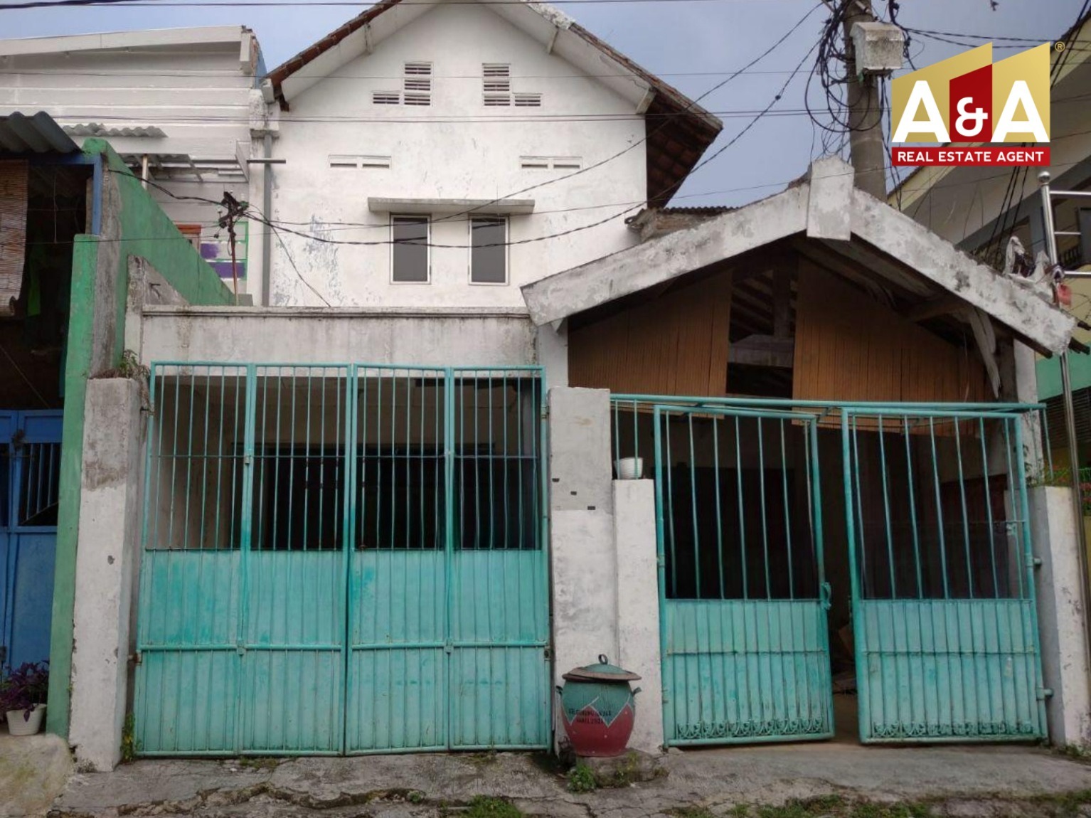 Dijual Rumah Lokasi Strategis Gunung Anyar Tengah Surabaya Timur - Image 1