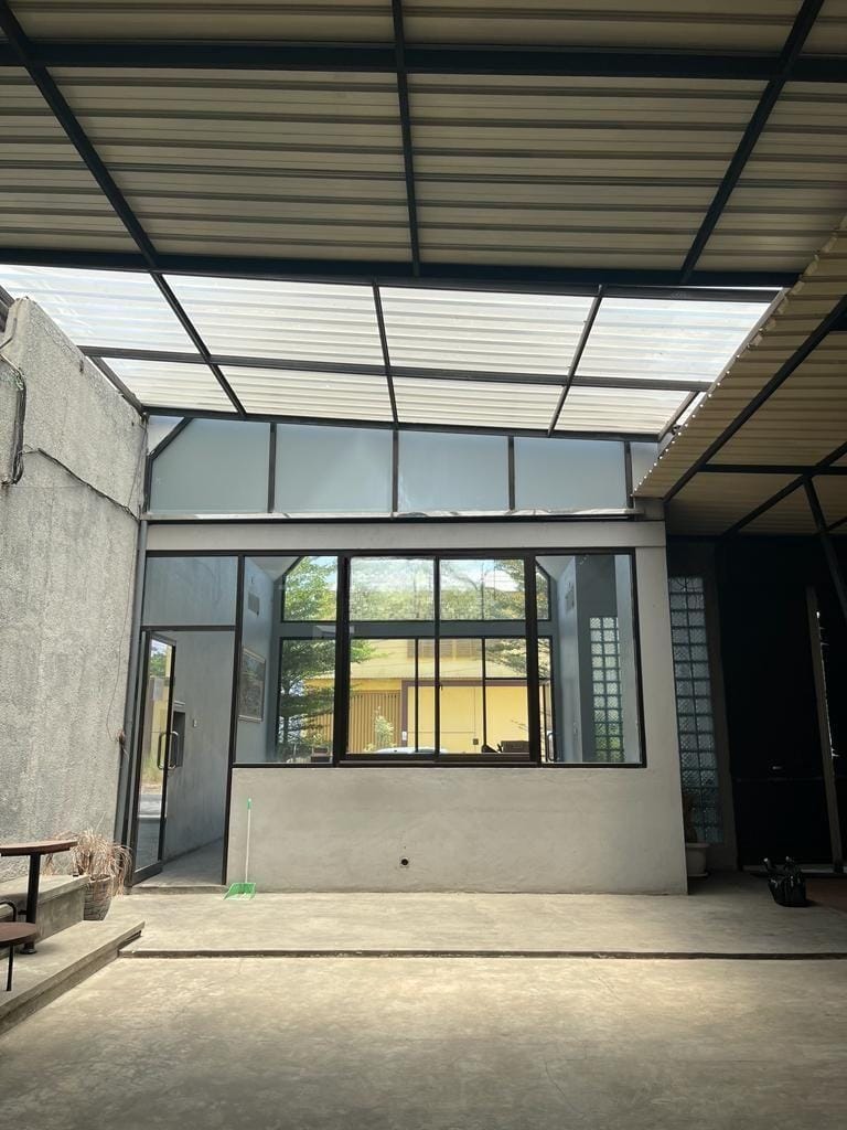 Dijual/disewakan Cafe Siap Pakai di Kavling DPR Tengah Kota Sidoarjo - Thumbnail 4