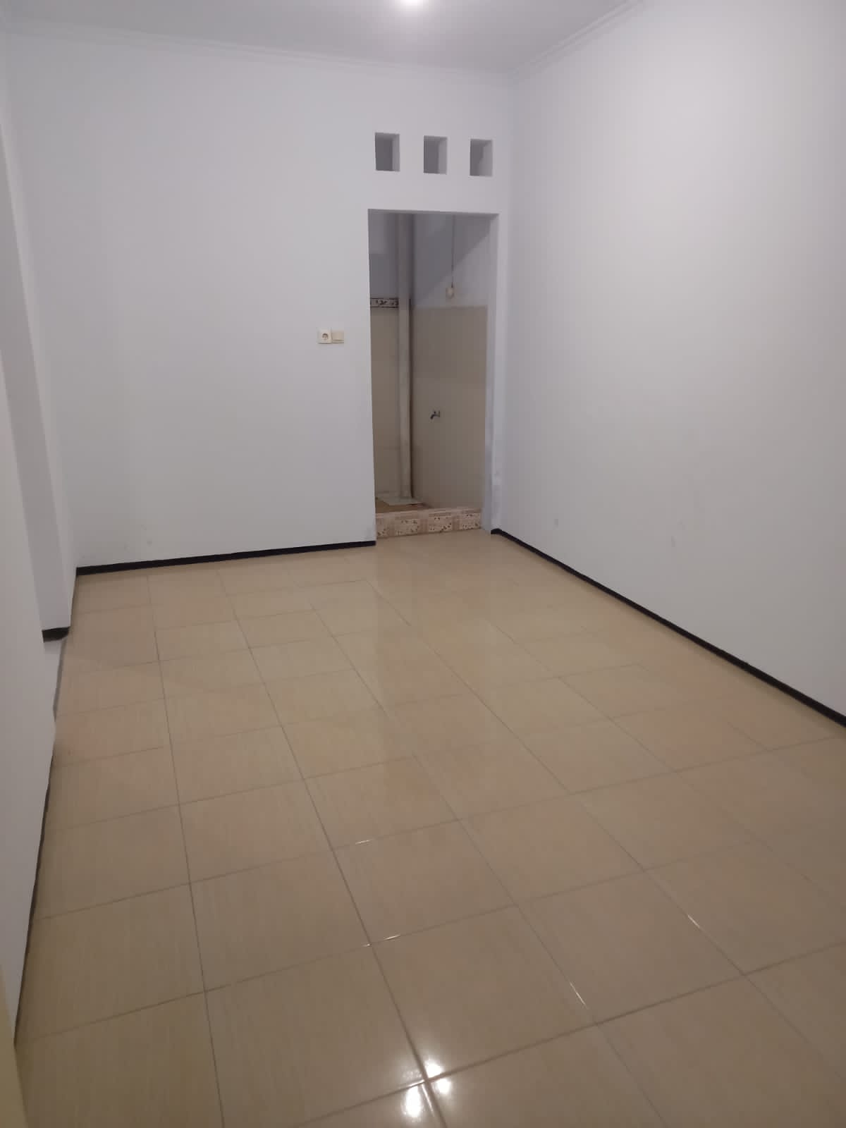 Dijual Rumah Bukit Citra Darmo Surabaya Barat - Thumbnail 2