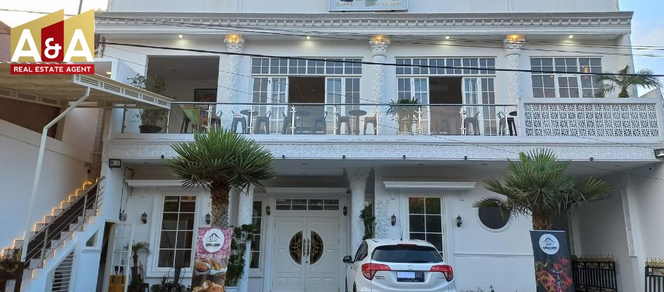 Dijual Cepat Cafe &amp;Guest House Batu Malang Jawa Timur - Image 1