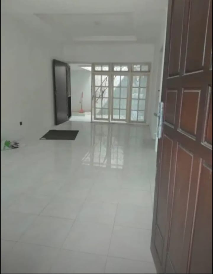 Disewakan rumah siap huni Sutorejo Utara Surabaya Timur - Image 1