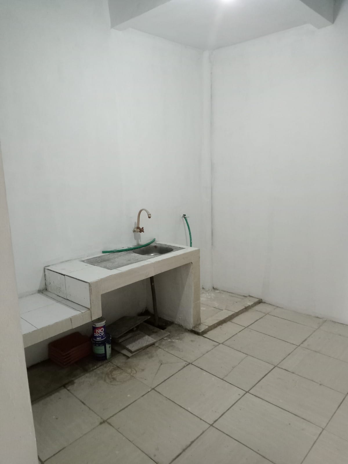 Dijual Rumah Strategis Perum Graha Suryanata Surabaya Barat - Thumbnail 2