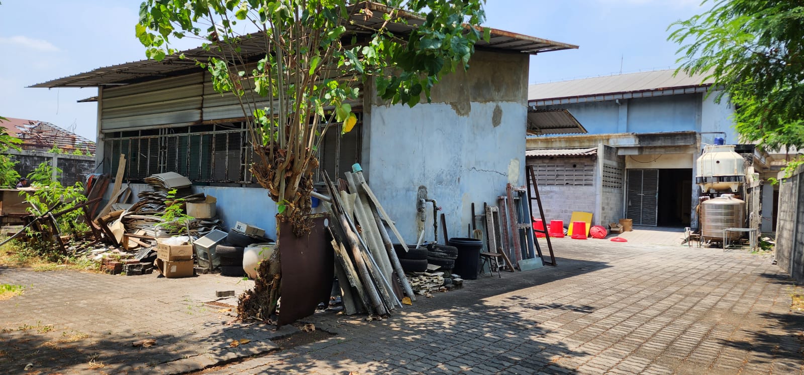 Dijual Bangunan Hitung Tanah Strategis Wilayah Sidoarjo - Thumbnail 3