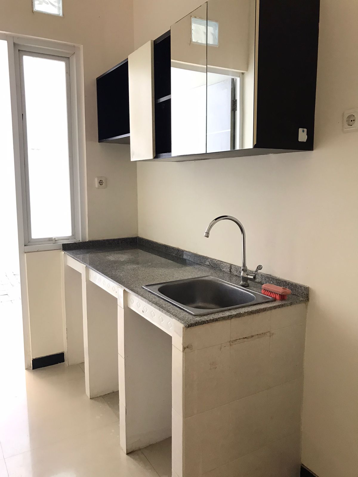 Dijual Rumah Nyaman Minimalis Sukolilo Wilayah Surabaya Timur - Image 1