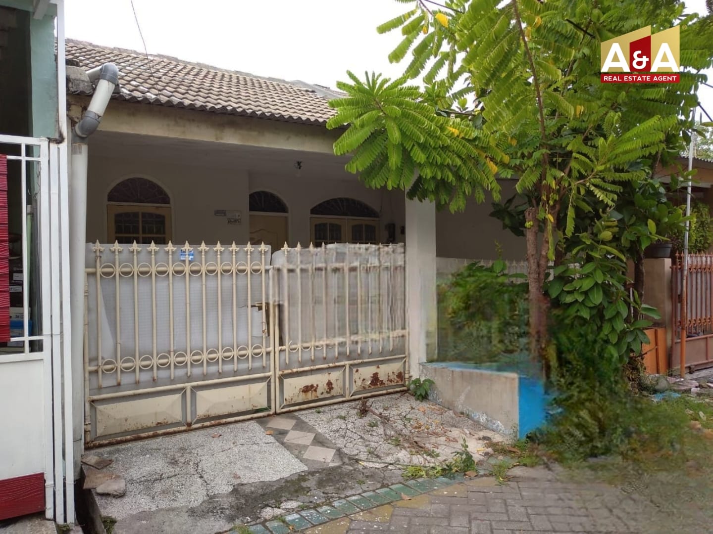 Dijual/Disewakan Rumah Bagus Rungkut Permai Surabaya Timur - Image 1