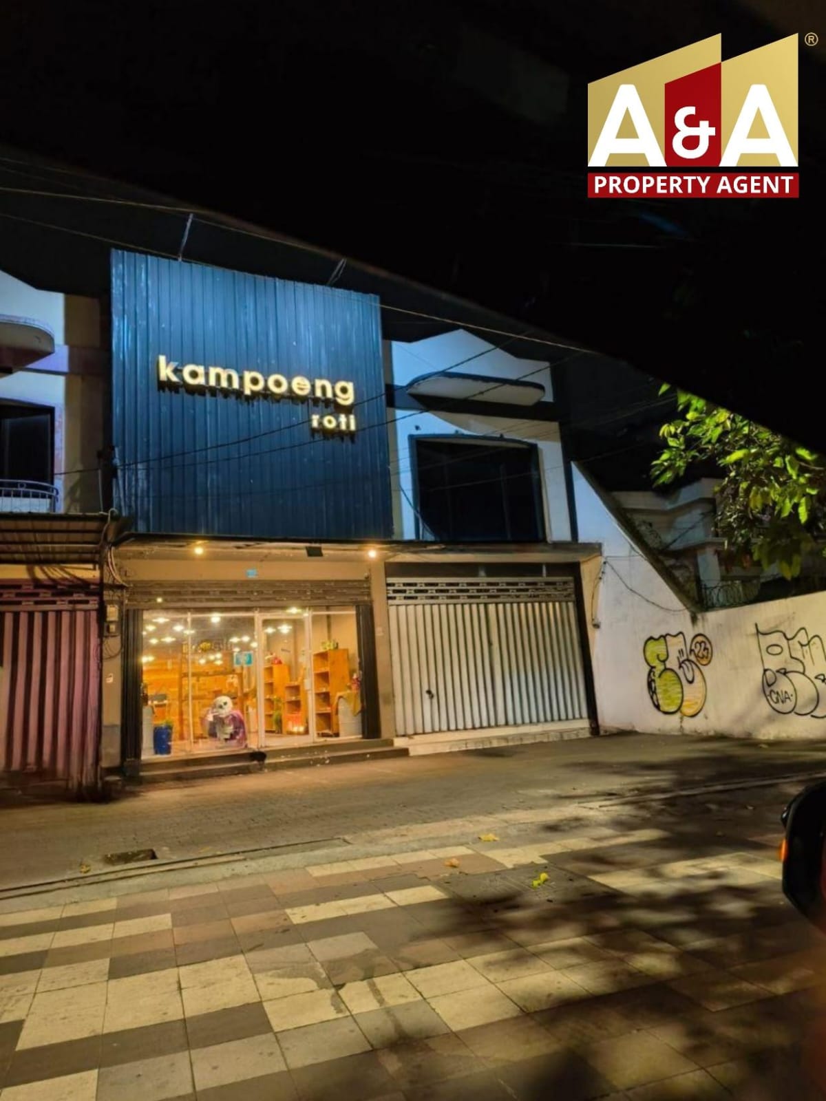 Disewakan Ruko Strategis 2 lantai Raya Nginden Surabaya Timur - Image 1