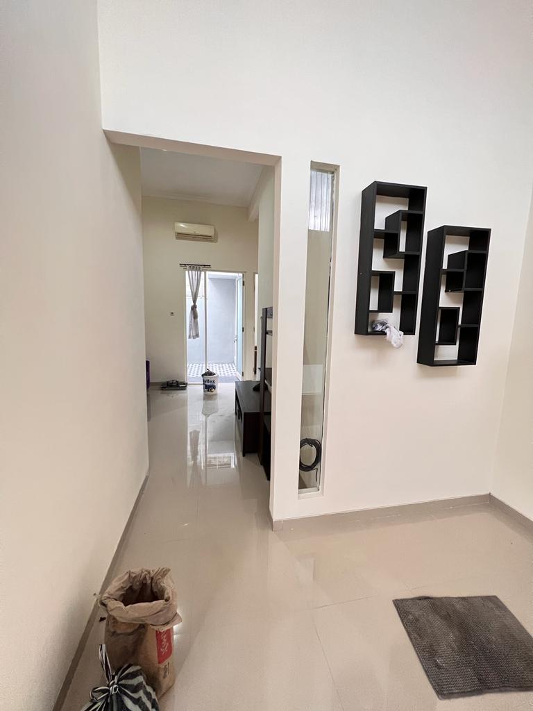 Dijual Rumah Startegis Full Furnished Safira Garden Sidoarjo - Thumbnail 2