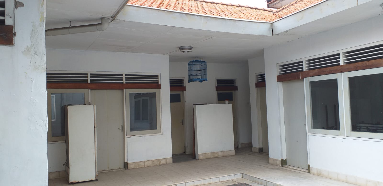 Dijual Rumah Mewah Ngagel Jaya Tengah Surabaya Timur - Image 1