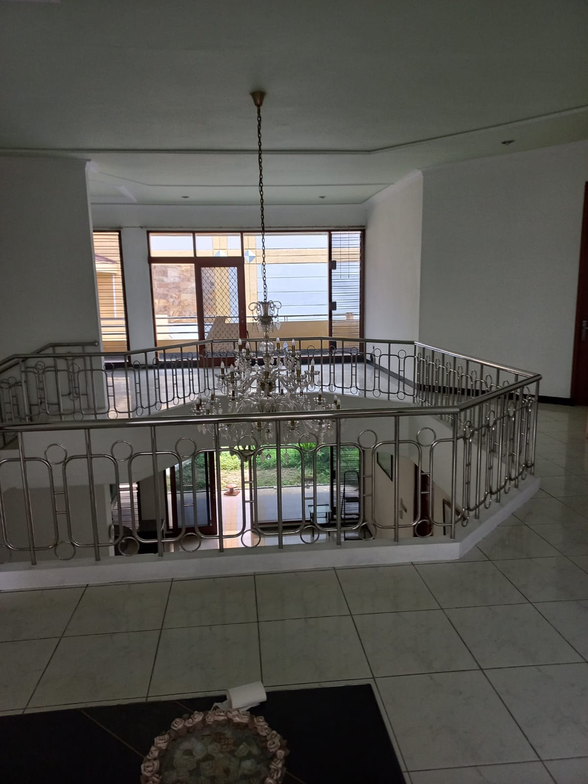 Disewakan Rumah Strategis &amp; Siap Huni Dharmahusada Permai Surabaya Timur - Thumbnail 3