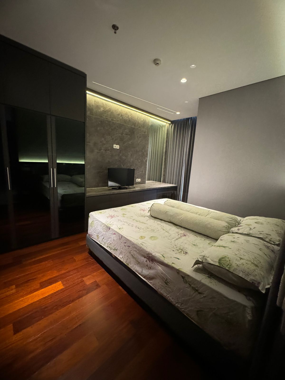 Dijual/Disewakan Apartemen Mewah Full Furnish di The Roseby Surabaya Barat - Thumbnail 3