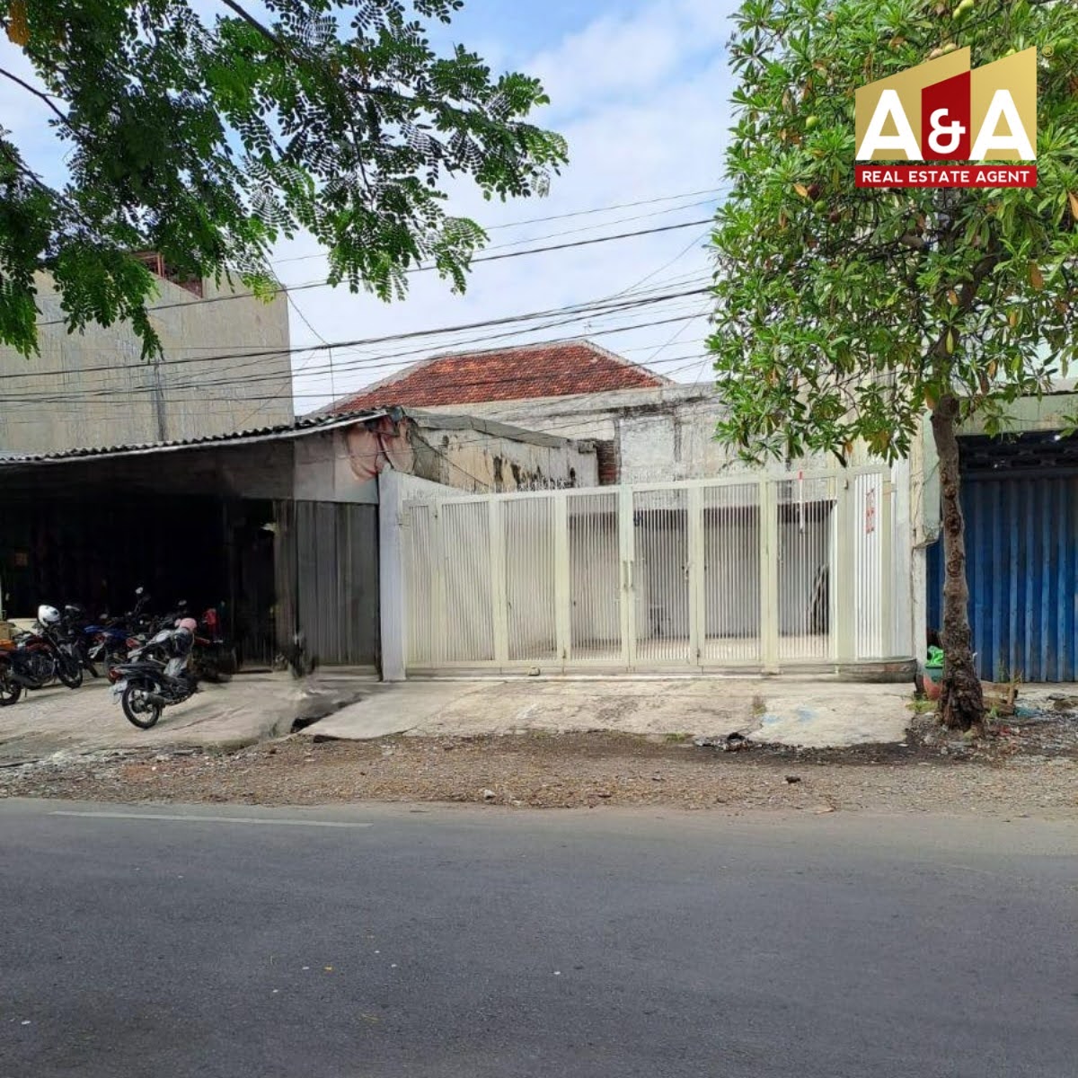 Dijual Cepat Tanah Strategis di Raya Baratajaya Surabaya Timur - Image 1