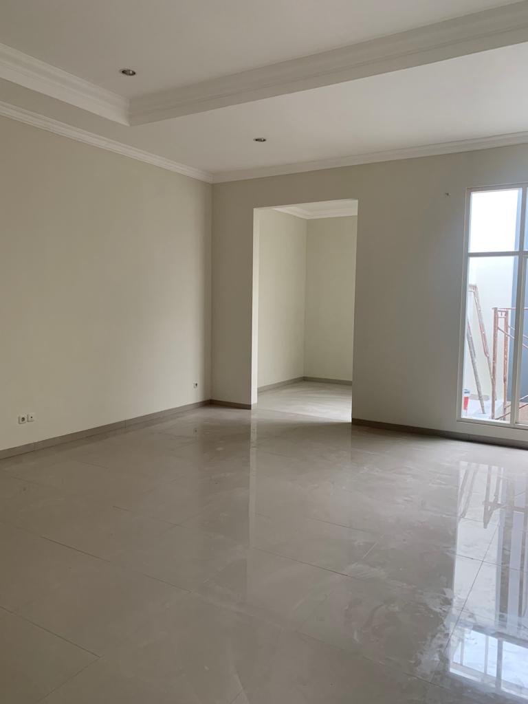 Dijual Cepat Rumah Siap Huni di Taman Puspa Raya Citraland Surabaya Barat - Thumbnail 2