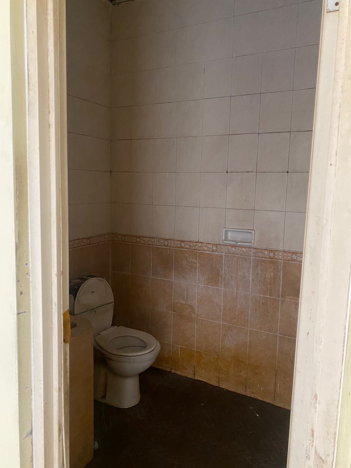 Dijual Rumah Nyaman Strategis di Perum Griya Kencana Asri Wilayah Surabaya Timur - Thumbnail 6