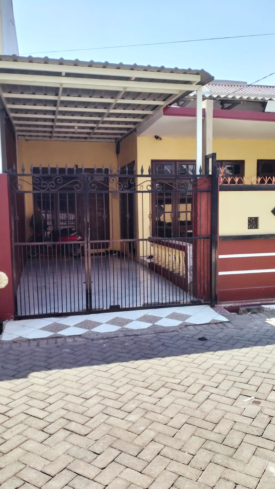 Dijual rumah siap huni Simpang Darmo Permai Selatan - Image 1