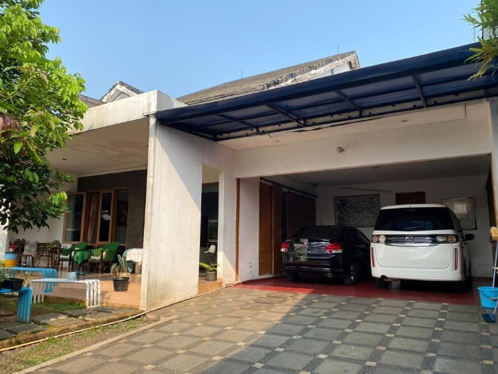 Dijual Rumah Lokasi Jakarta Selatan - Image 1