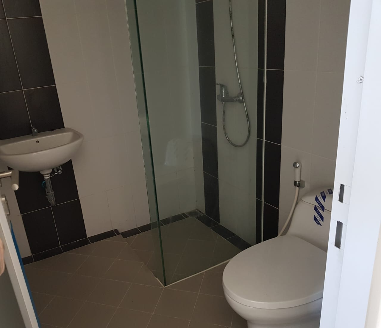 Dijual Rumah Strategis Sukolilo Mulia Surabaya Timur - Thumbnail 2