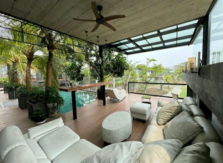 Dijual Rumah Mewah Wilayah Bukit Golf Surabaya Barat - Image 1