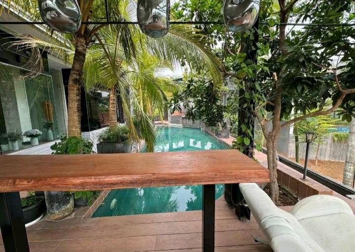 Dijual Rumah Mewah Wilayah Bukit Golf Surabaya Barat - Thumbnail 2