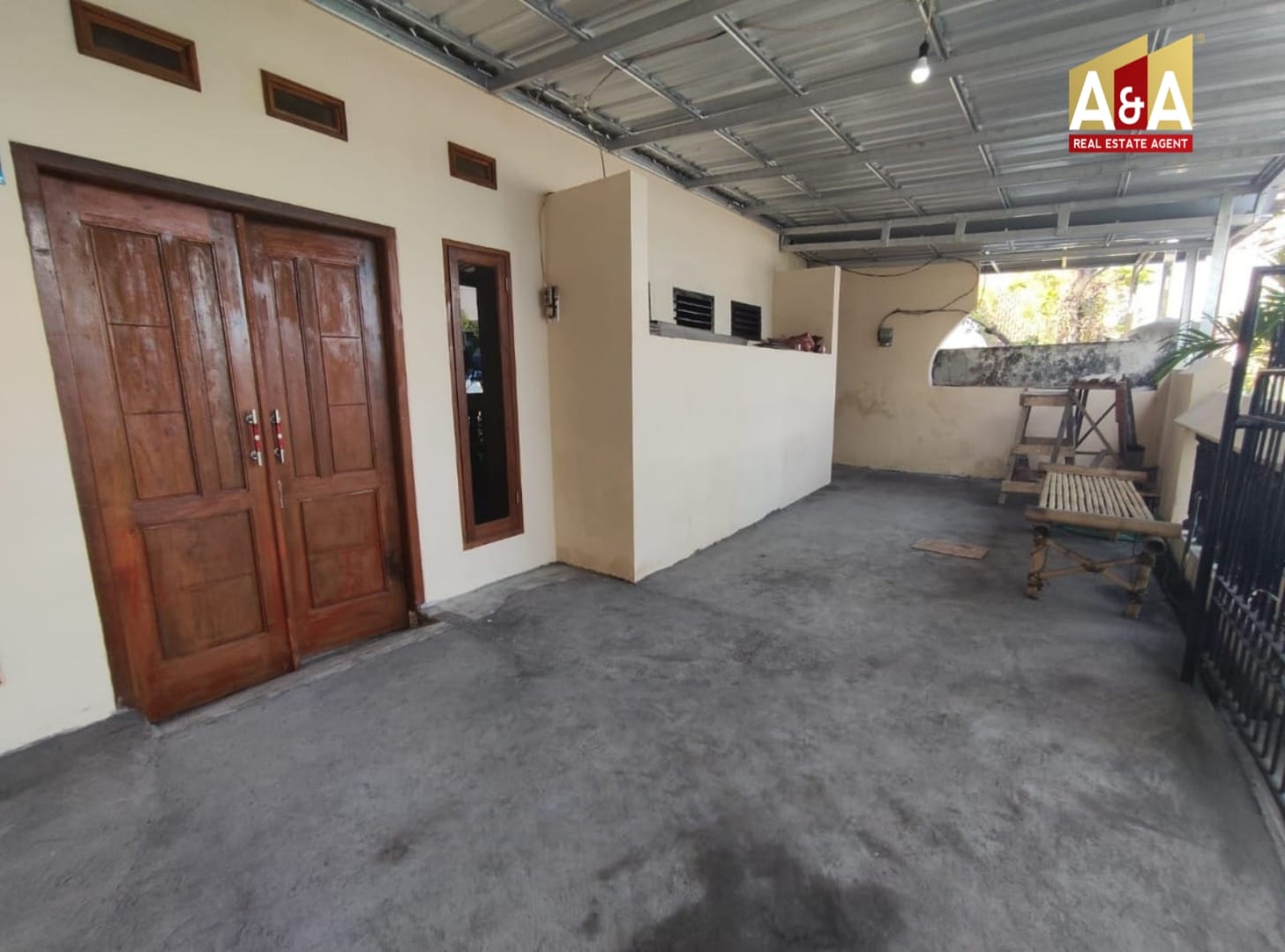 Dijual Rumah Impian Kawasan Jambangan Surabaya Selatan - Image 1