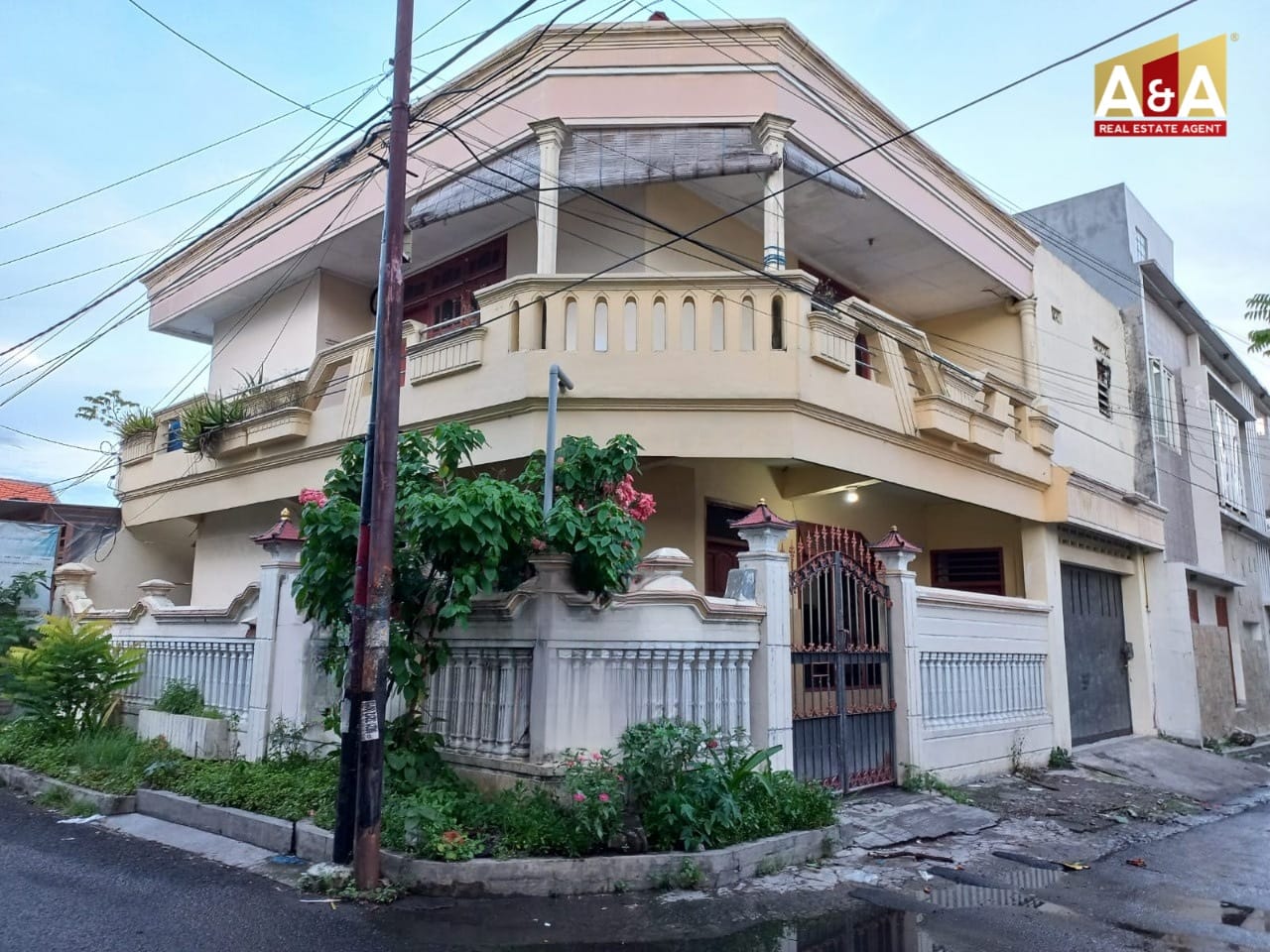 Dijual Rumah Mewah Lokasi Manukan Mulyo Wilayah Surabaya Barat - Image 1