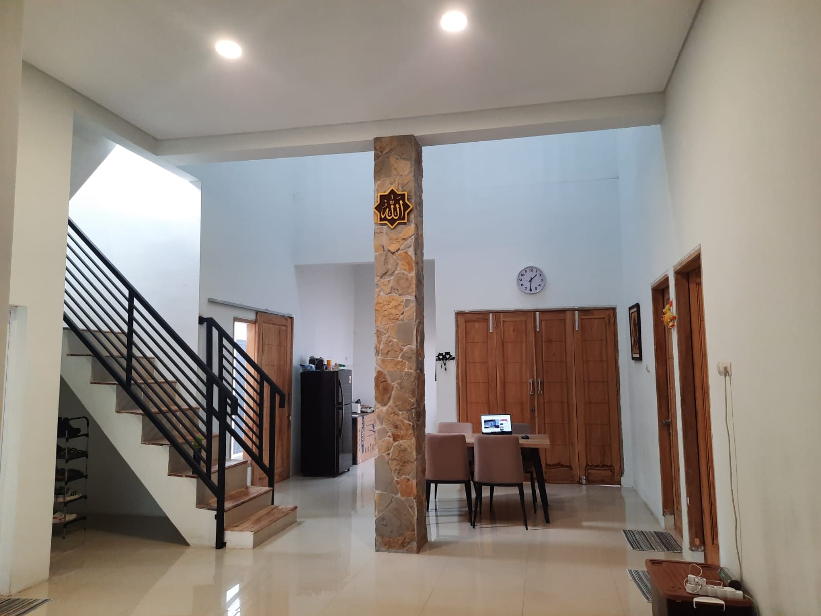 Dijual Rumah 2 Lantai Lokasi Strategis di Graha Indraprasta Sidoarjo - Thumbnail 2