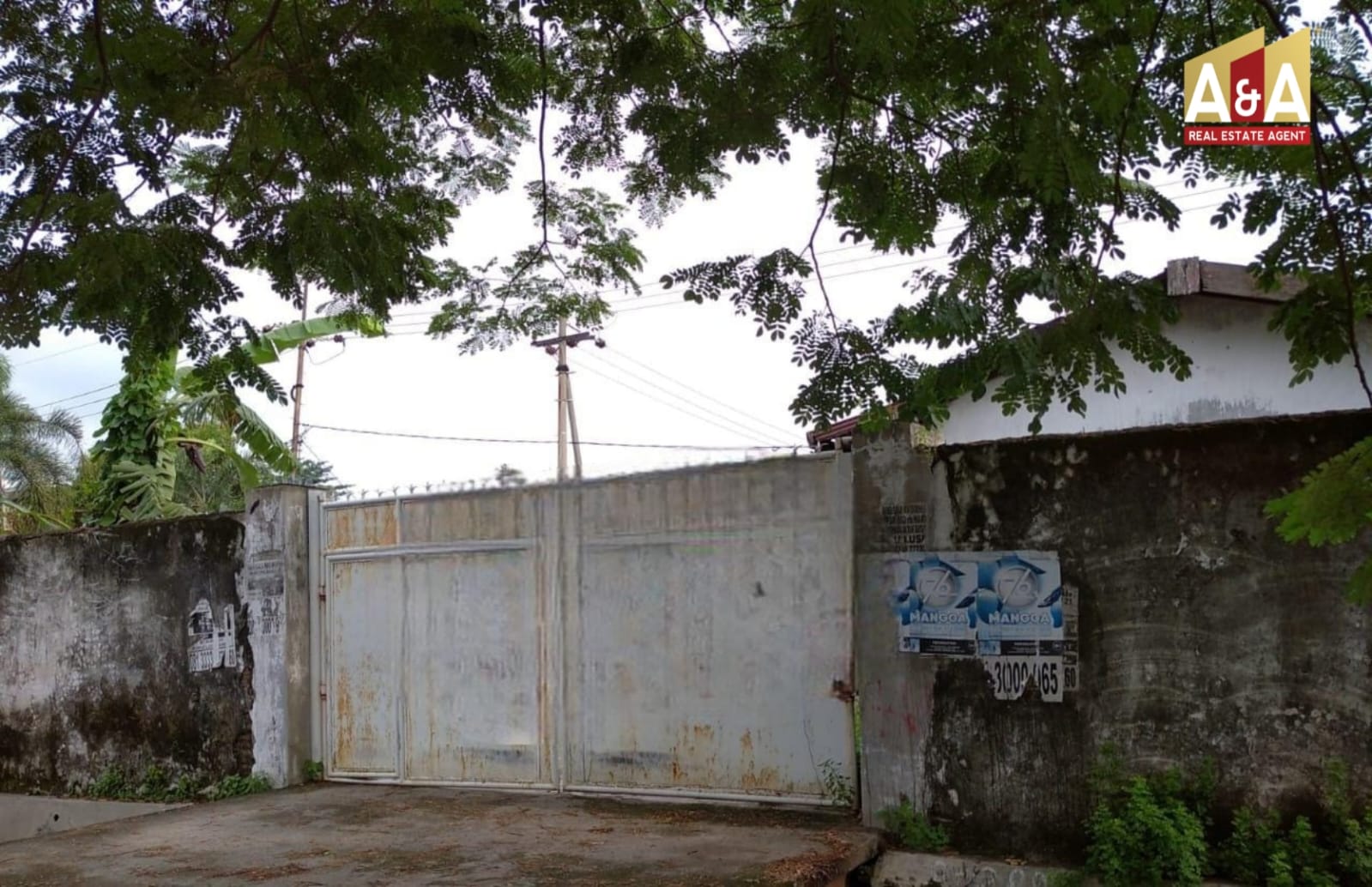 Disewakan Rumah Lokasi Strategis di Arief Rahman Hakim Surabaya Timur - Image 1