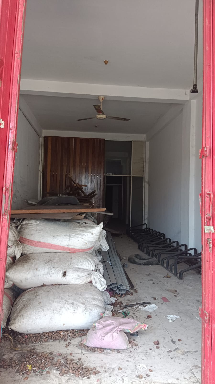 Dijual Ruko Strategis, Ramai 0 jalan raya Ngagel Rejo Surabaya Timur - Thumbnail 4