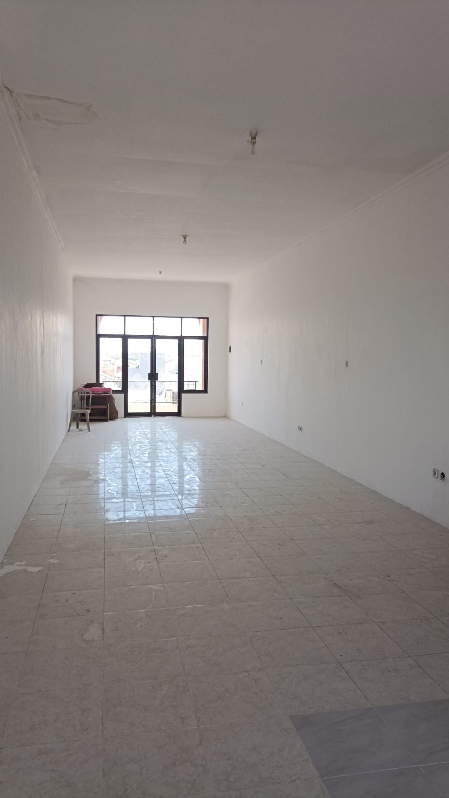 Dijual Ruko Strategis Kawasan Ramai di Jalan Raya Ngagel Rejo Surabaya Timur - Thumbnail 2