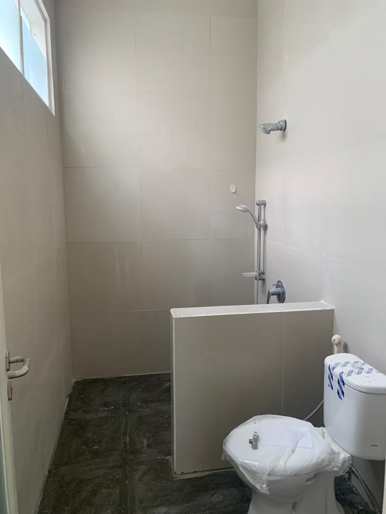 Dijual Rumah Modern Minimalis dan Strategis di Citraland Surabaya Barat - Thumbnail 2