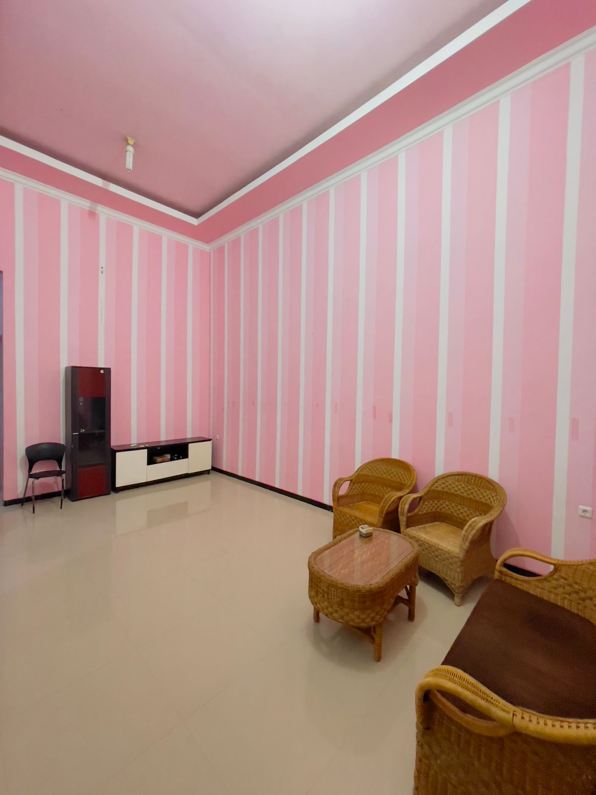 Disewakan Rumah Siap Huni di Sukolilo Dian Regency 2 Surabaya Timur - Thumbnail 3