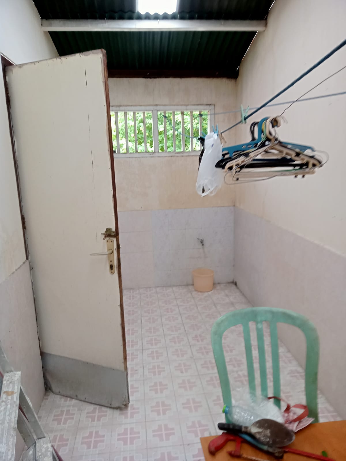 Dijual Rumah Hook Strategis di Darmo Permai Timur Wilayah Surabaya Barat - Thumbnail 2