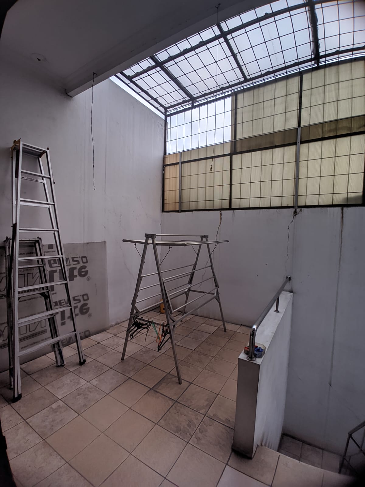 Dijual Rumah Bagus 2 Lantai Prada Permai Wilayah Surabaya Barat - Thumbnail 2