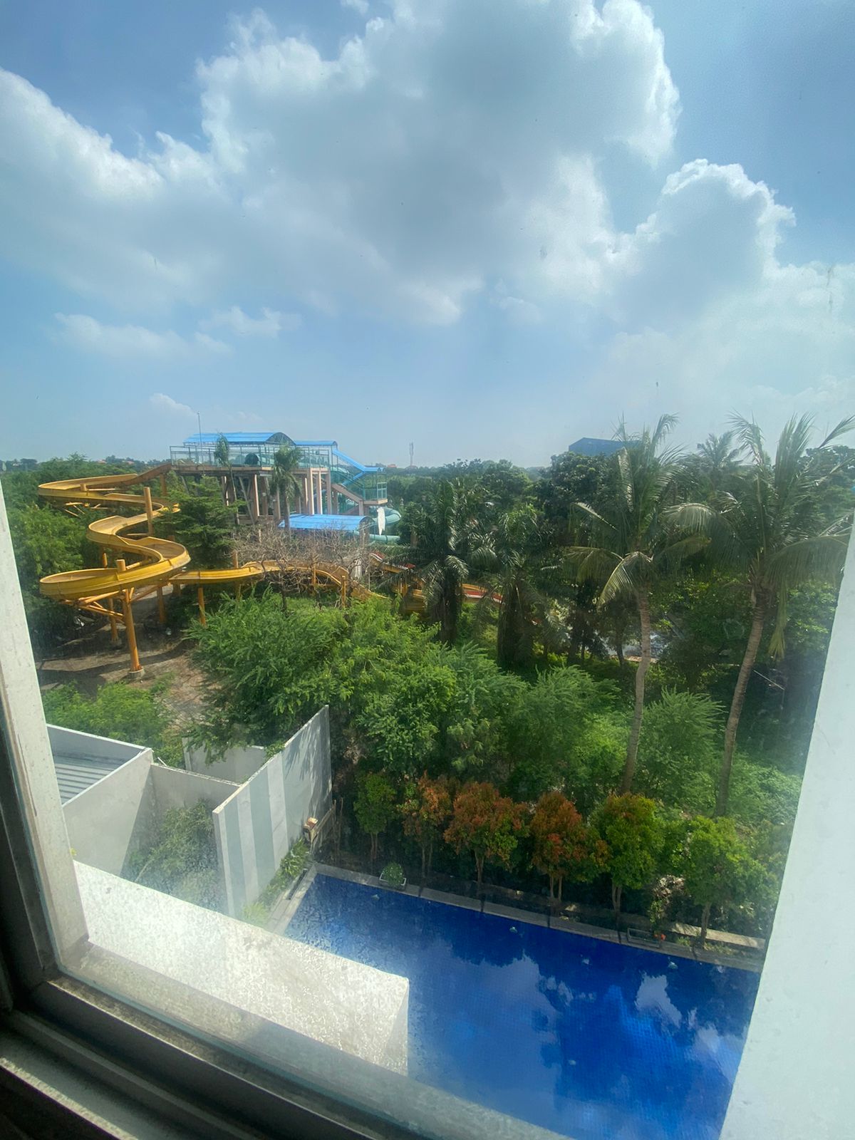 Dijual/Disewakan Apartemen Uc Berkely Surabaya Barat - Thumbnail 2