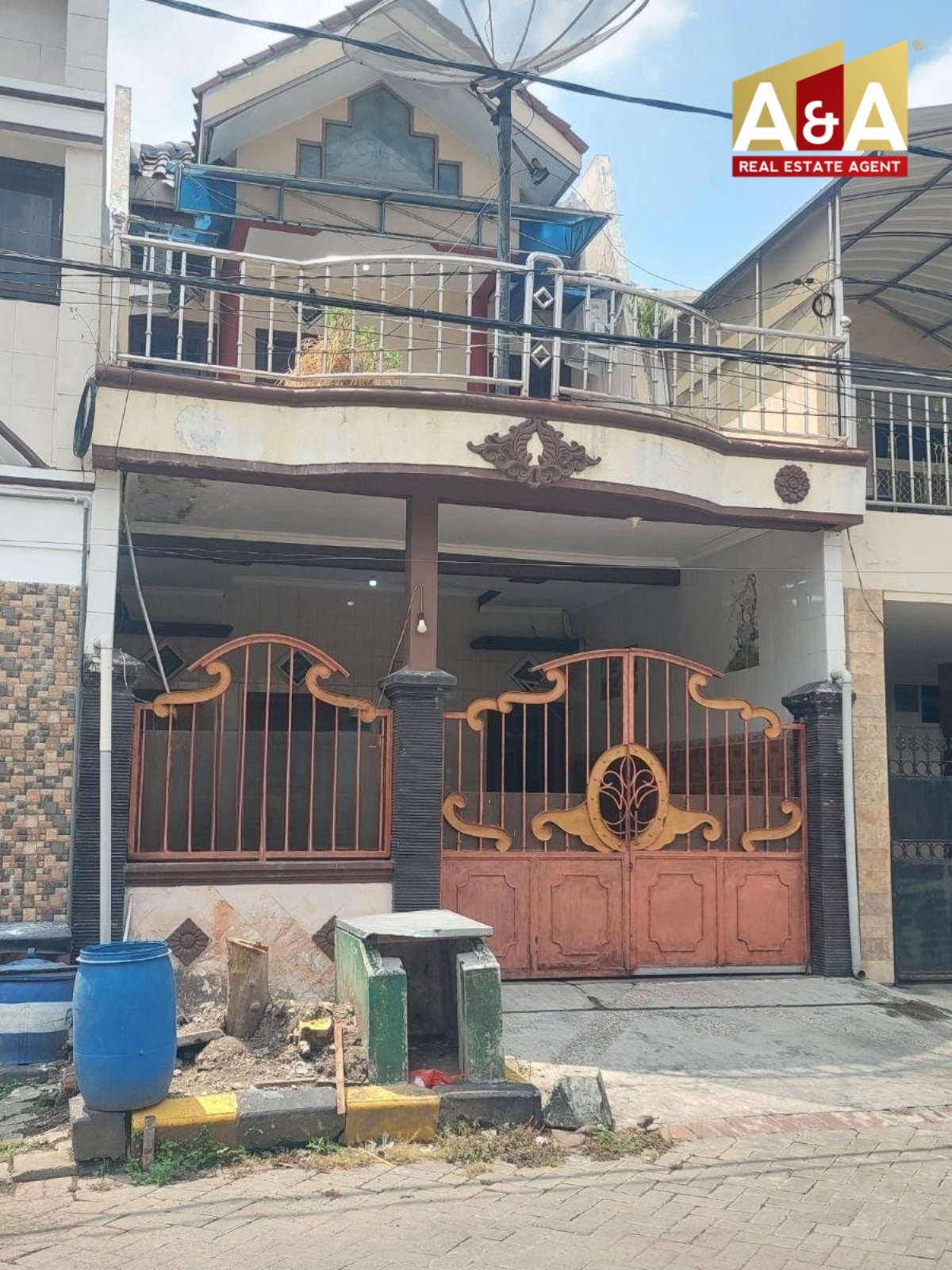 Dijual Rumah Nyaman Strategis di Dukuh Kupang Surabaya Barat - Image 1