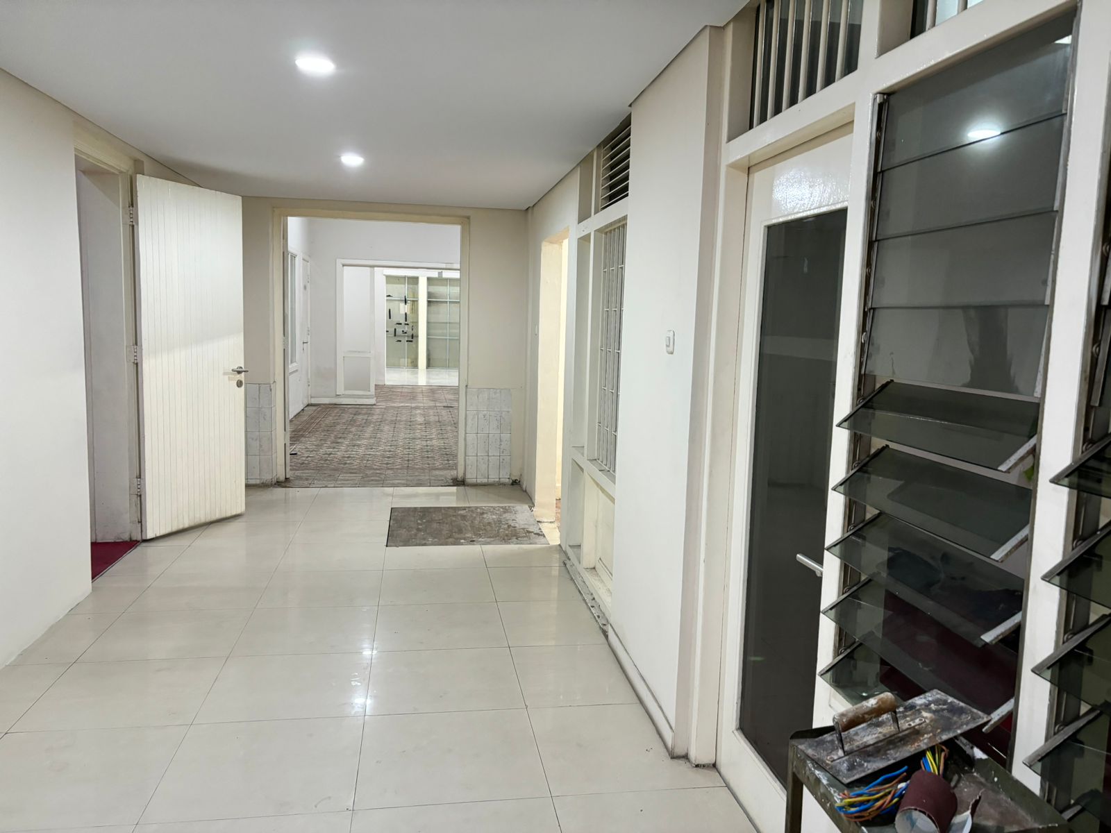 Disewakan Bangunan Cagar Budaya Strategis Wilayah Surabaya Pusat - Thumbnail 3