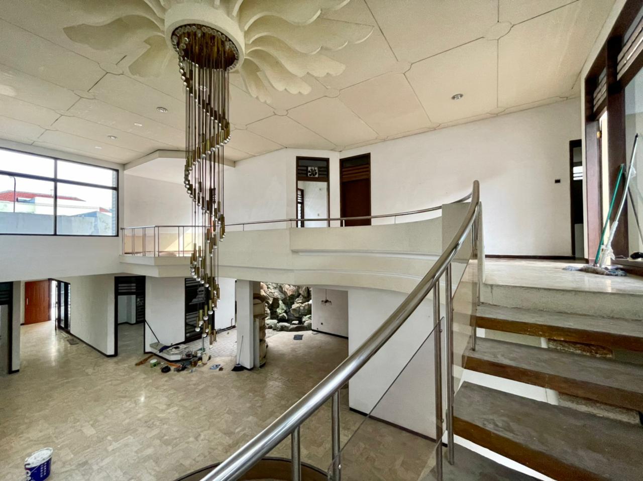 Dijual Rumah Mewah Strategis Wilayah Dharmahusada Surabaya Timur - Thumbnail 3