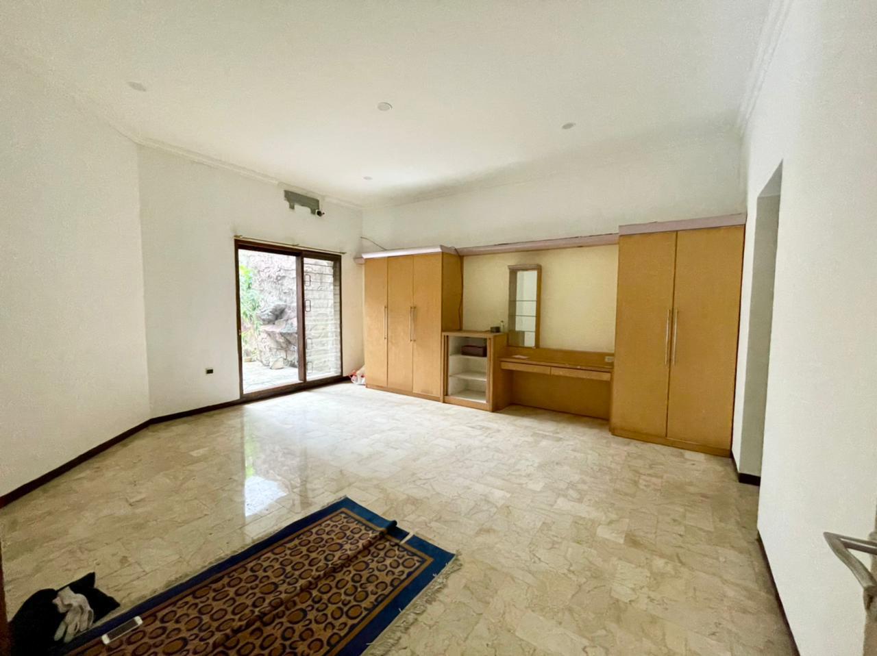 Dijual Rumah Mewah Strategis Wilayah Dharmahusada Surabaya Timur - Thumbnail 3