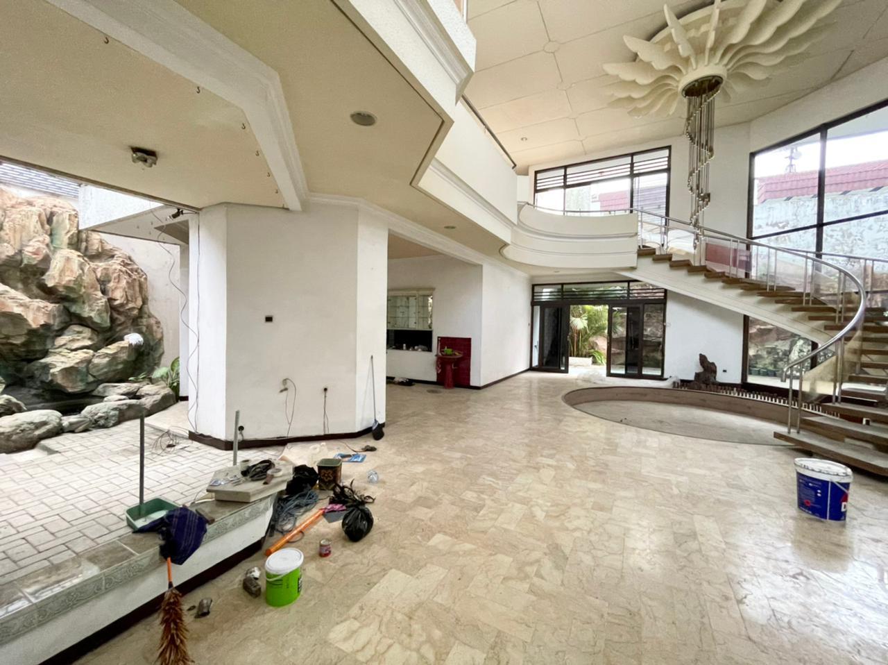 Dijual Rumah Mewah Strategis Wilayah Dharmahusada Surabaya Timur - Thumbnail 4