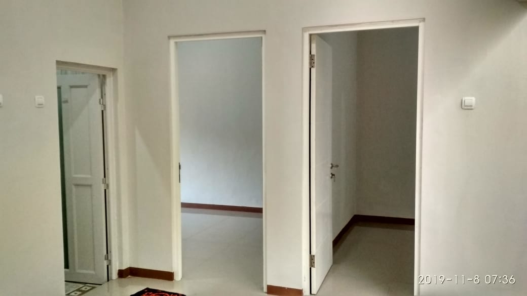 Dijual Rumah Lokasi Strategis Taman Pondok Indah Wiyung Surabaya Barat - Image 1