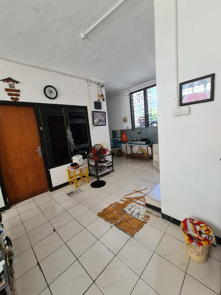 Dijual Rumah Lokasi Strategis Pucang Anom Surabaya Timur - Image 1