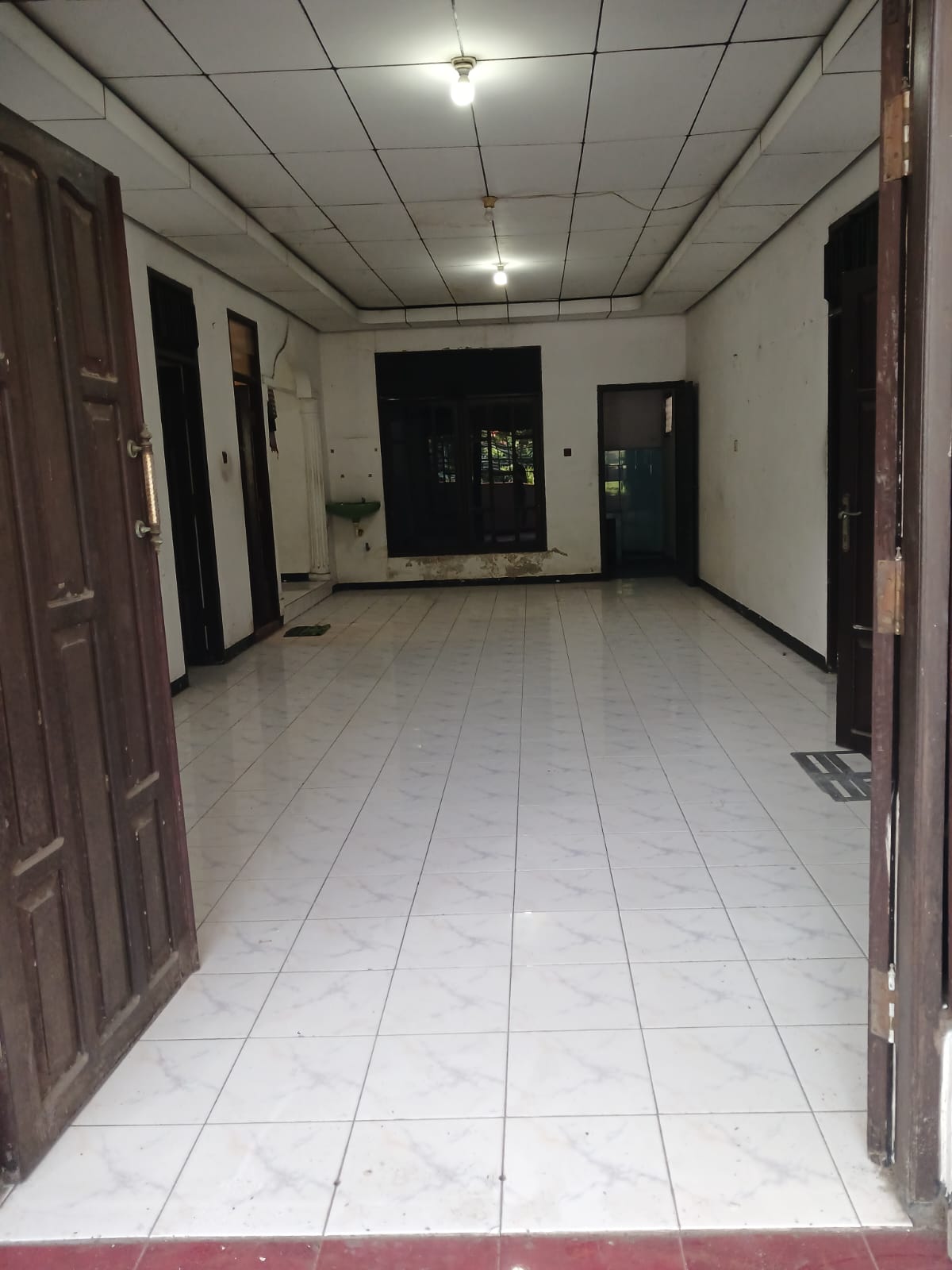 Dijual Rumah 2 Lantai Layak Huni Ketintang Madya Wilayah Surabaya Selatan - Image 1