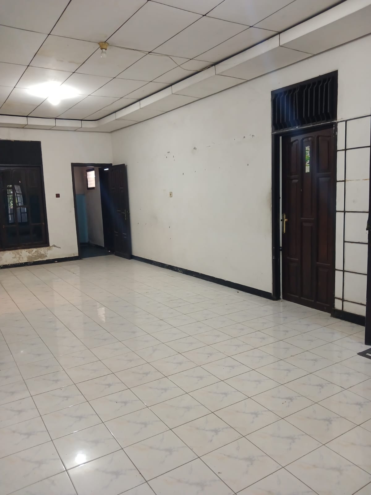 Dijual Rumah 2 Lantai Layak Huni Ketintang Madya Wilayah Surabaya Selatan - Thumbnail 3